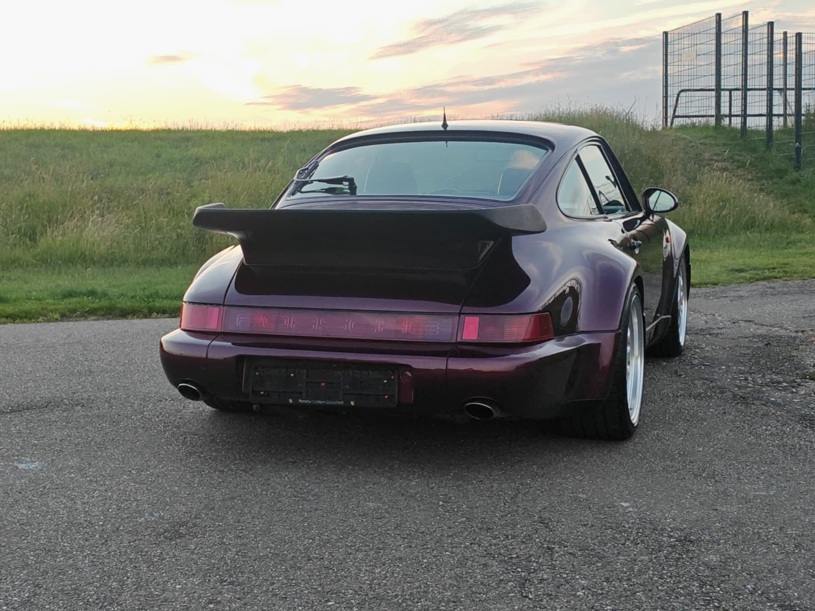 Porsche 964 Turbo Purple  Amethyst